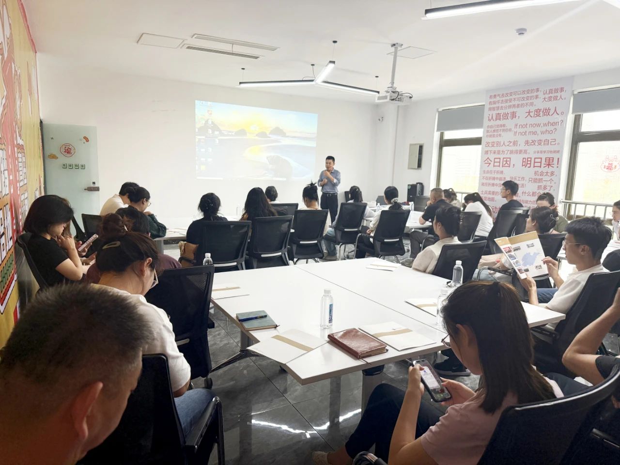 智聯數字外貿沙龍峰會龍口站圓滿成功--中小企業數字化突圍全攻略!